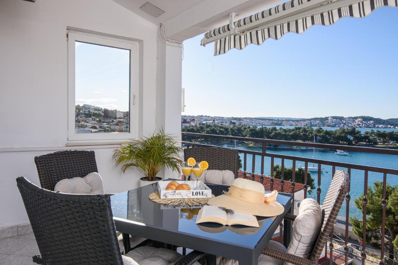 Apartment Kristina Trogir Buitenkant foto