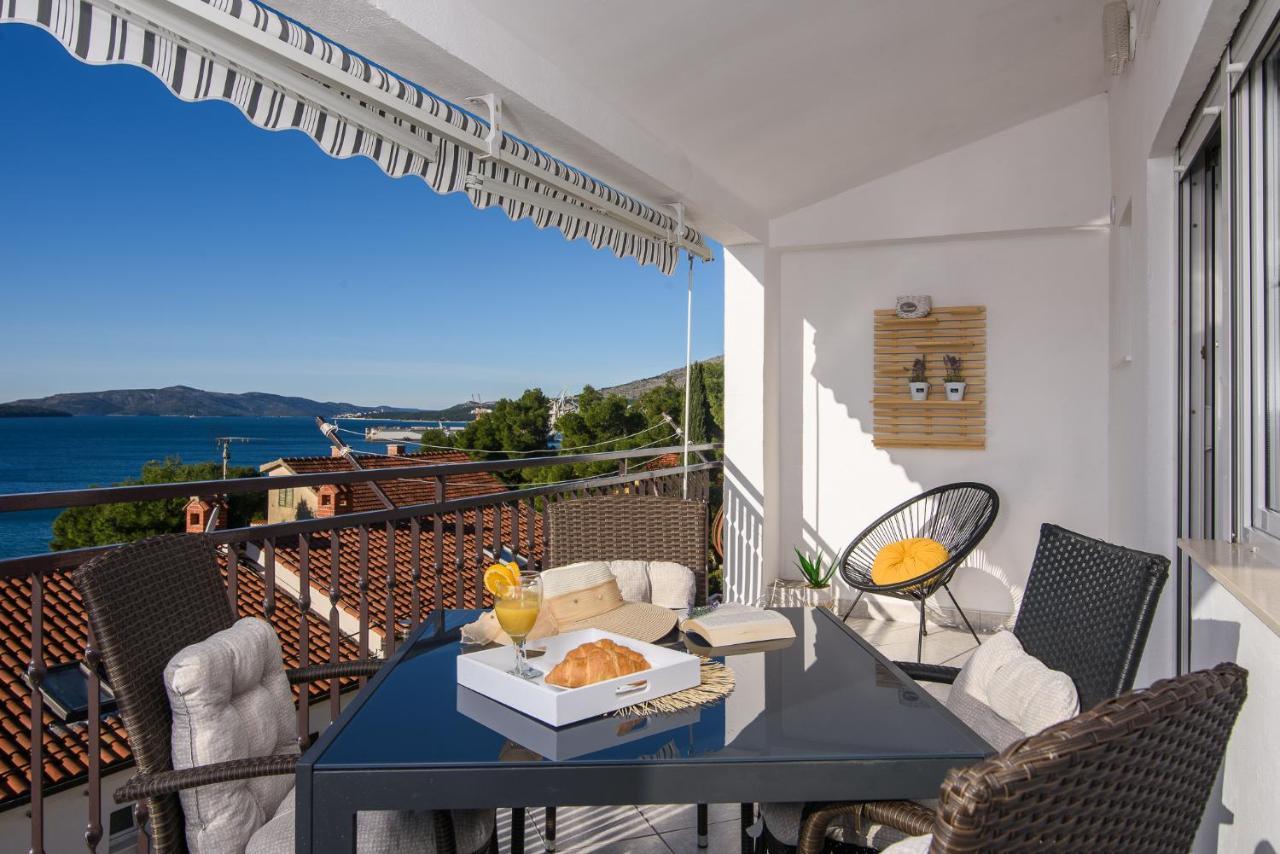 Apartment Kristina Trogir Buitenkant foto