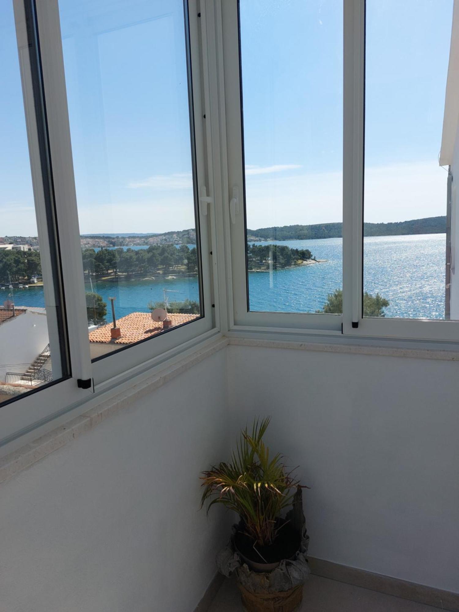 Apartment Kristina Trogir Buitenkant foto
